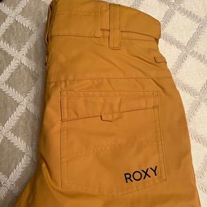 NWT Roxy Snowboarding Pants